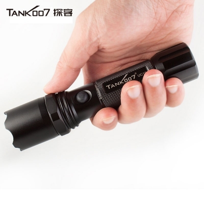 tank007新款UC19超遠(yuǎn)射大功率遠(yuǎn)程戶外狩獵執(zhí)勤，執(zhí)法，巡邏直充手電筒