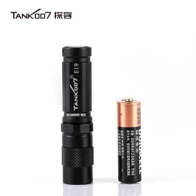 TANK007探客戶外迷你便攜超亮led小手電筒遠(yuǎn)射王 防水AA電池E19